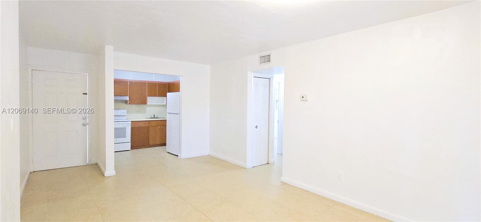 718 SE 8th St # 6, Hialeah, FL 33010 — zdjęcie 3