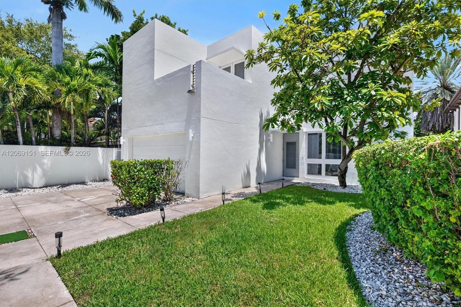 745 SW 22nd Rd, Miami, FL 33129 — zdjęcie 2
