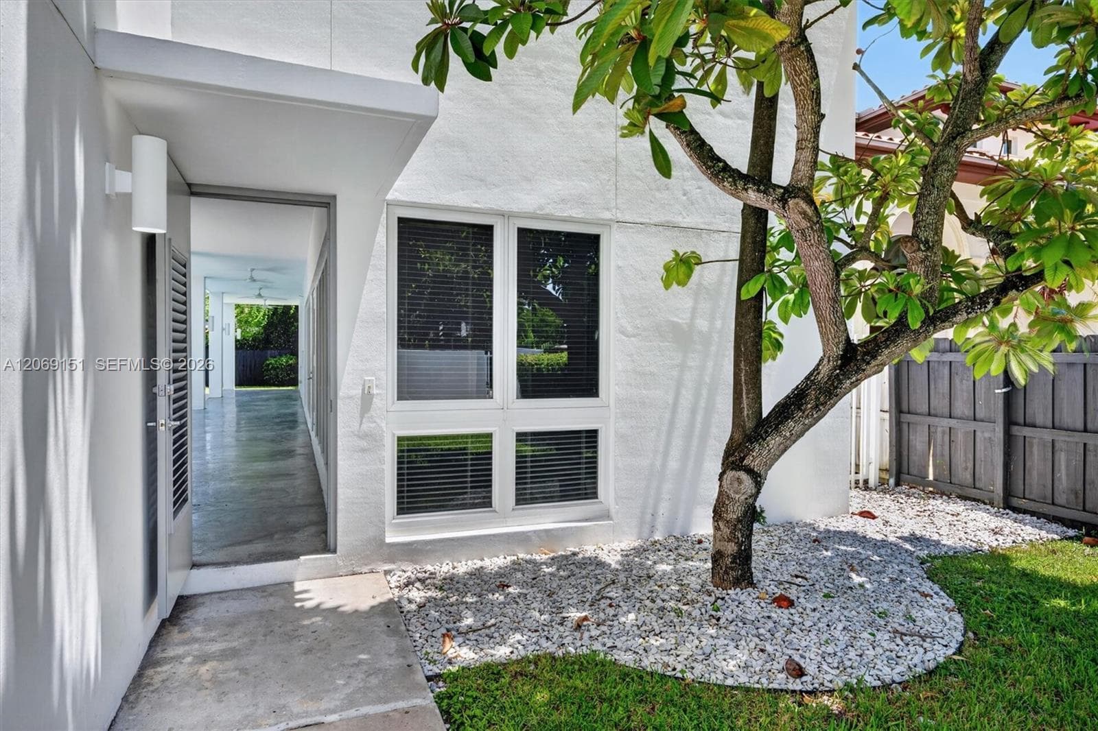 745 SW 22nd Rd, Miami, FL 33129 — zdjęcie 5