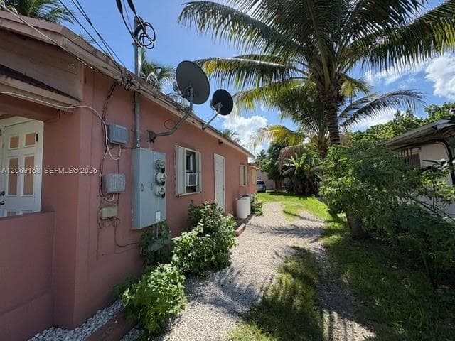 8044 NW 1st Pl, Miami, FL 33150 — zdjęcie 3