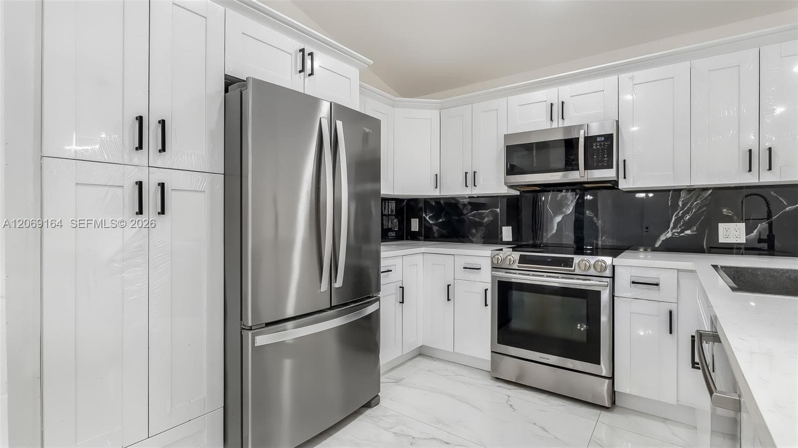2421 SW 84th Ter, Miramar, FL 33025