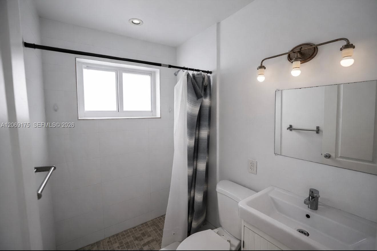 552 NE 61st St # 6, Miami, FL 33137 — zdjęcie 5