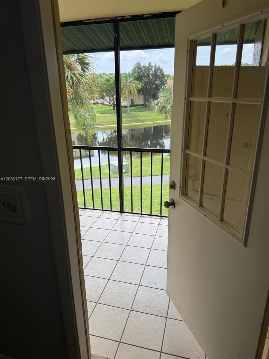 529 Shady Pine Way # B2, Green Acres, FL 33415 — zdjęcie 4