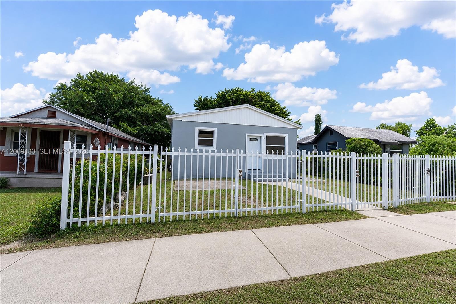 1780 NW 73rd St, Miami, FL 33147 — zdjęcie 2