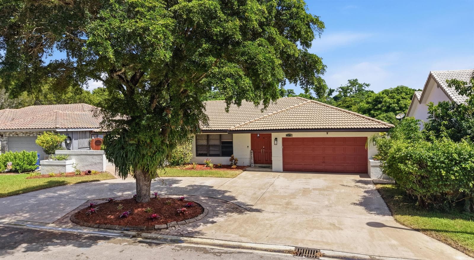 6013 NW 47th Place, Coral Springs, FL 33067 — zdjęcie 2