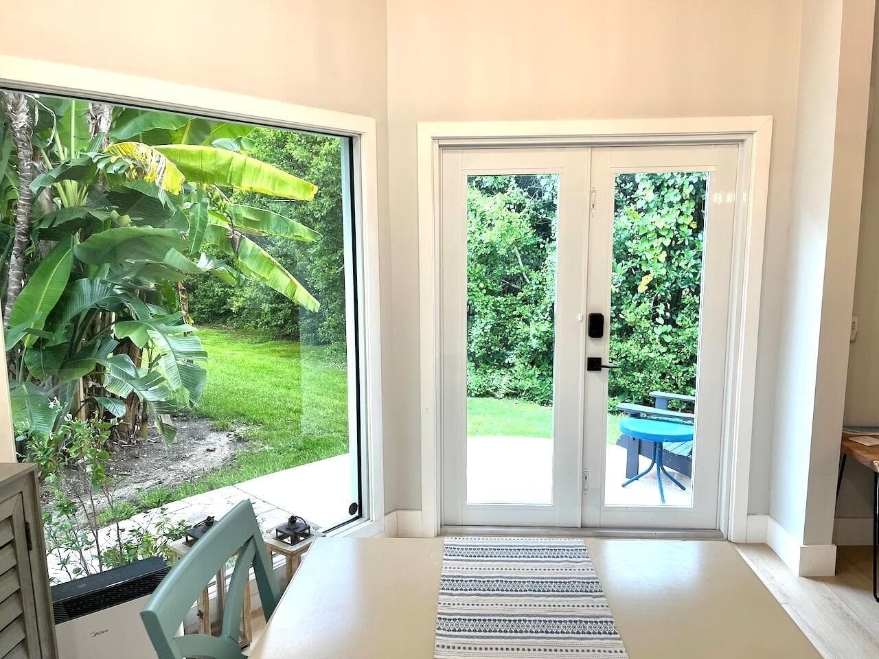 4044 NE Breakwater Drive, Jensen Beach, FL 34957 — zdjęcie 2
