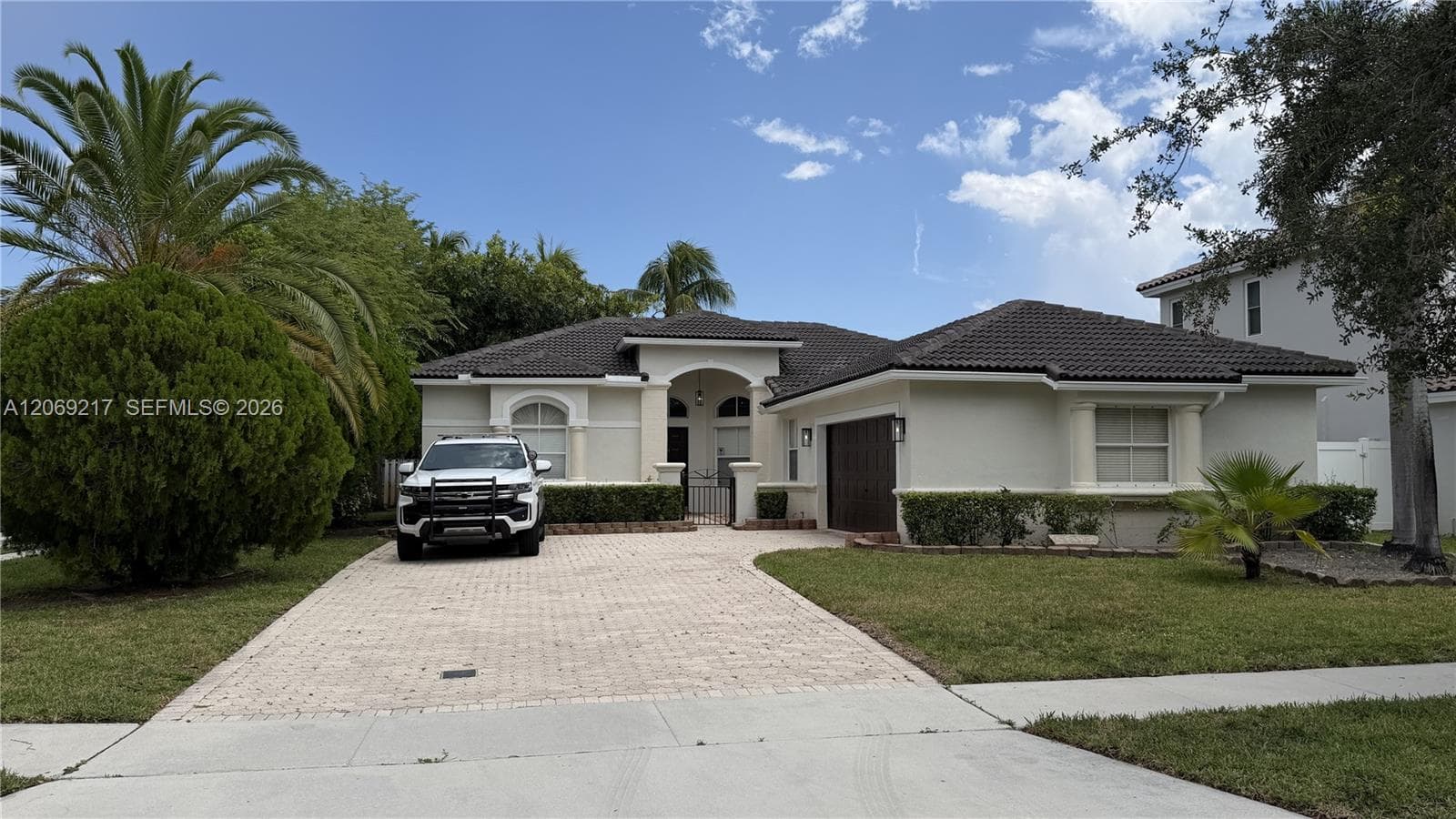 19089 NW 23rd Ct, Pembroke Pines, FL 33029