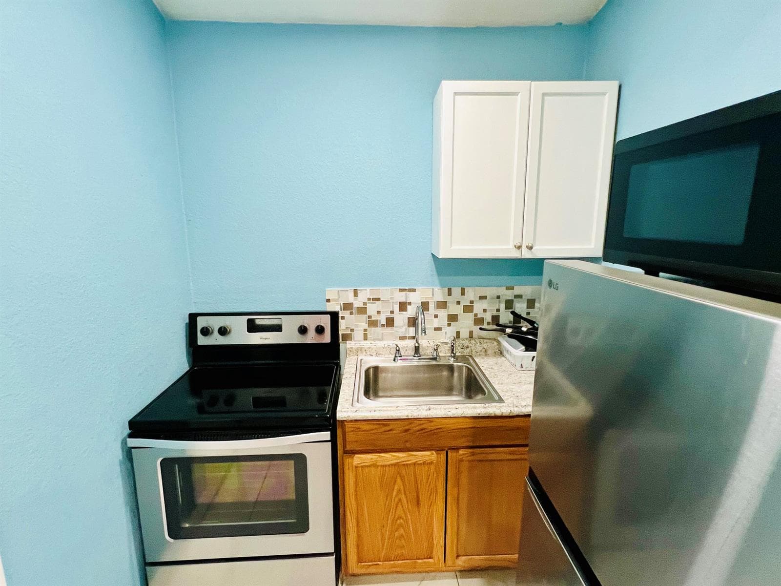 3387 NW 37TH Avenue, Lauderdale Lakes, FL 33309 — zdjęcie 3