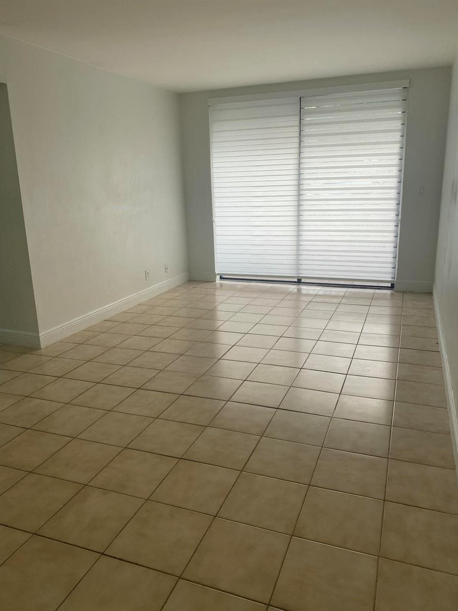 8185 NW 7TH Street # 103, Miami, FL 33126 — zdjęcie 3
