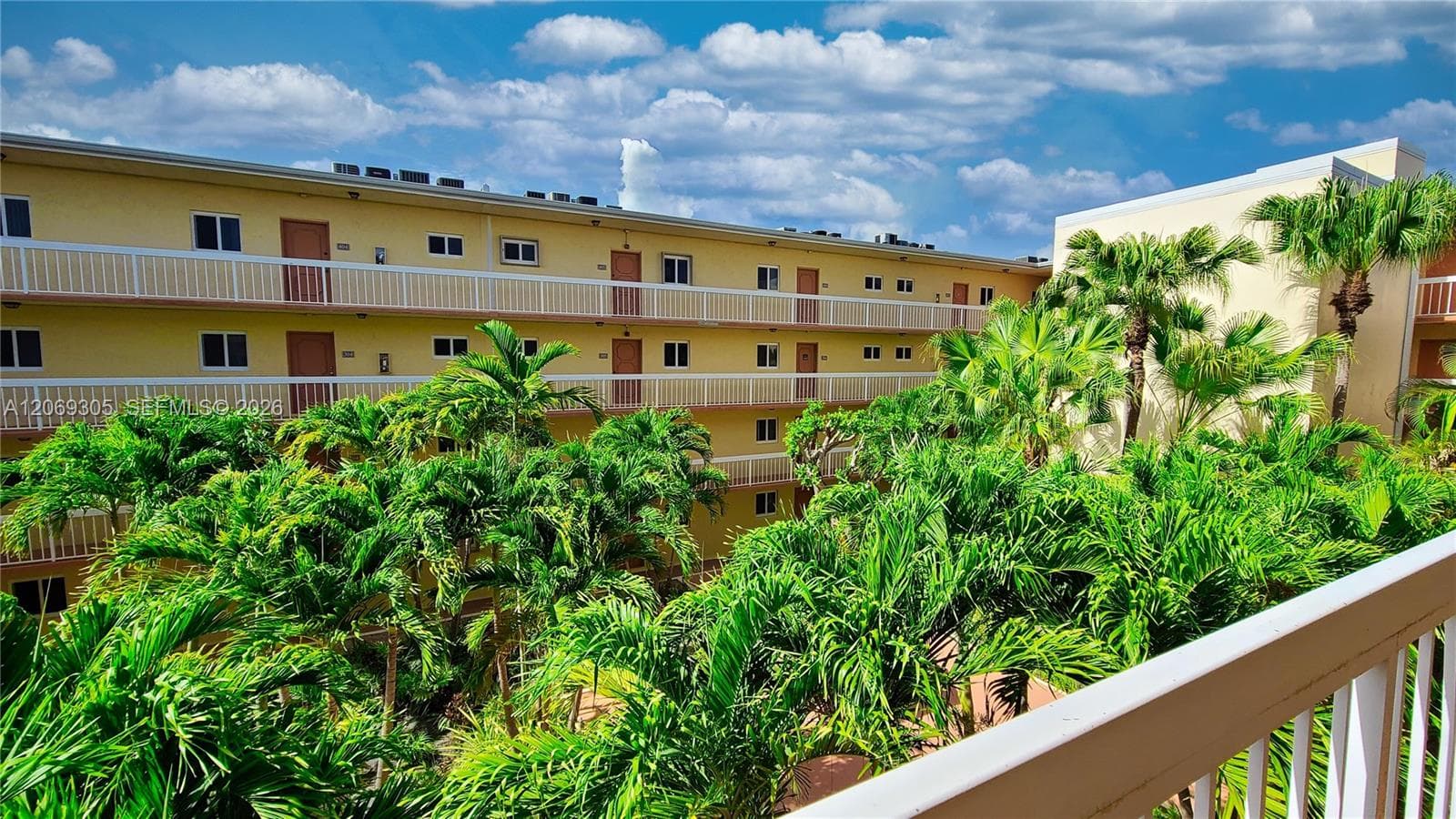 7910 Camino Real # 314, Miami, FL 33143