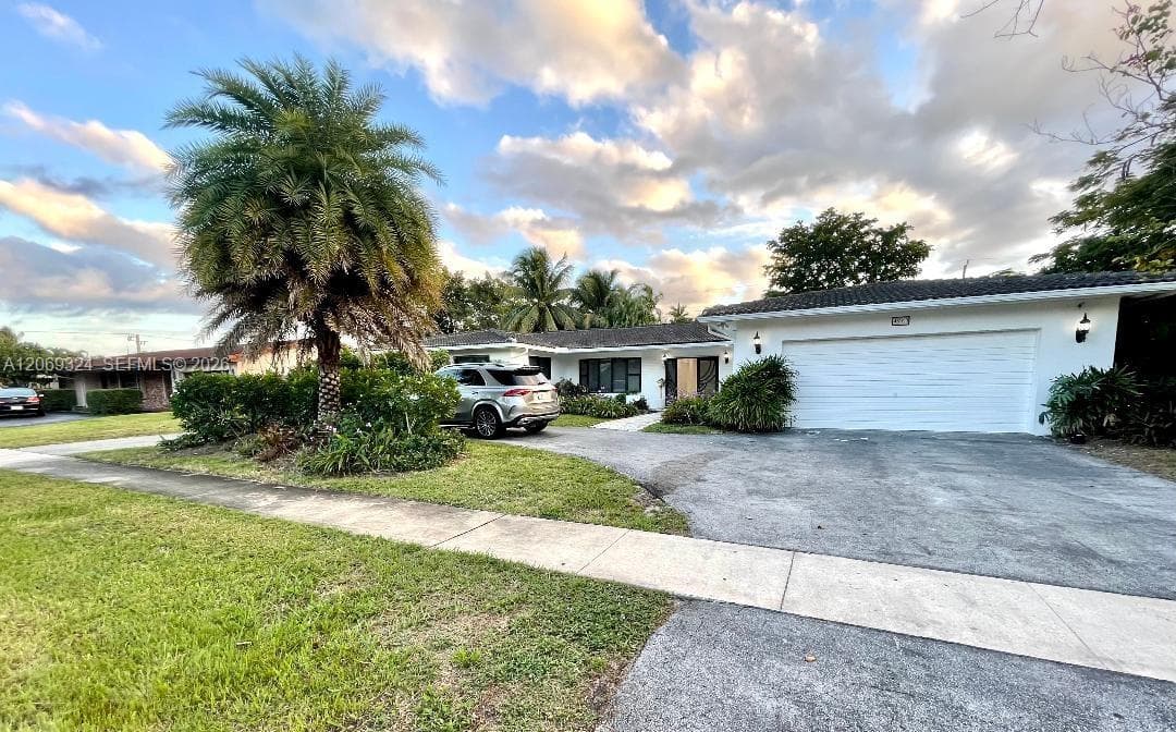 4910 Jefferson St, Hollywood, FL 33021 — zdjęcie 2
