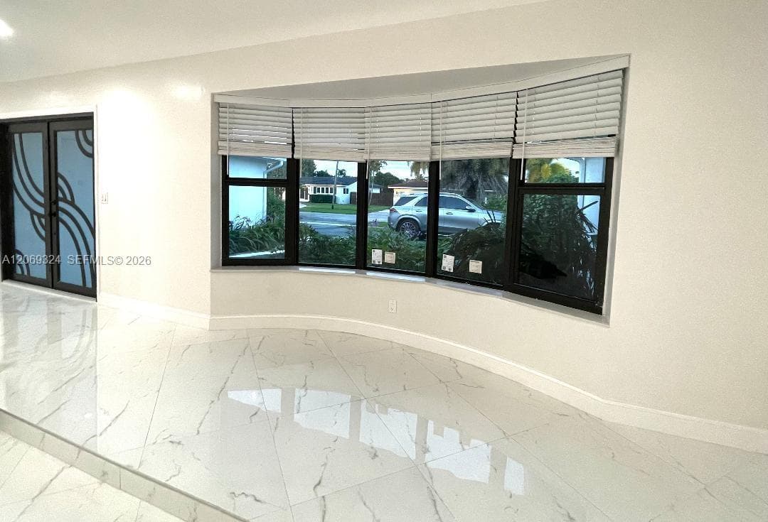 4910 Jefferson St, Hollywood, FL 33021 — zdjęcie 4