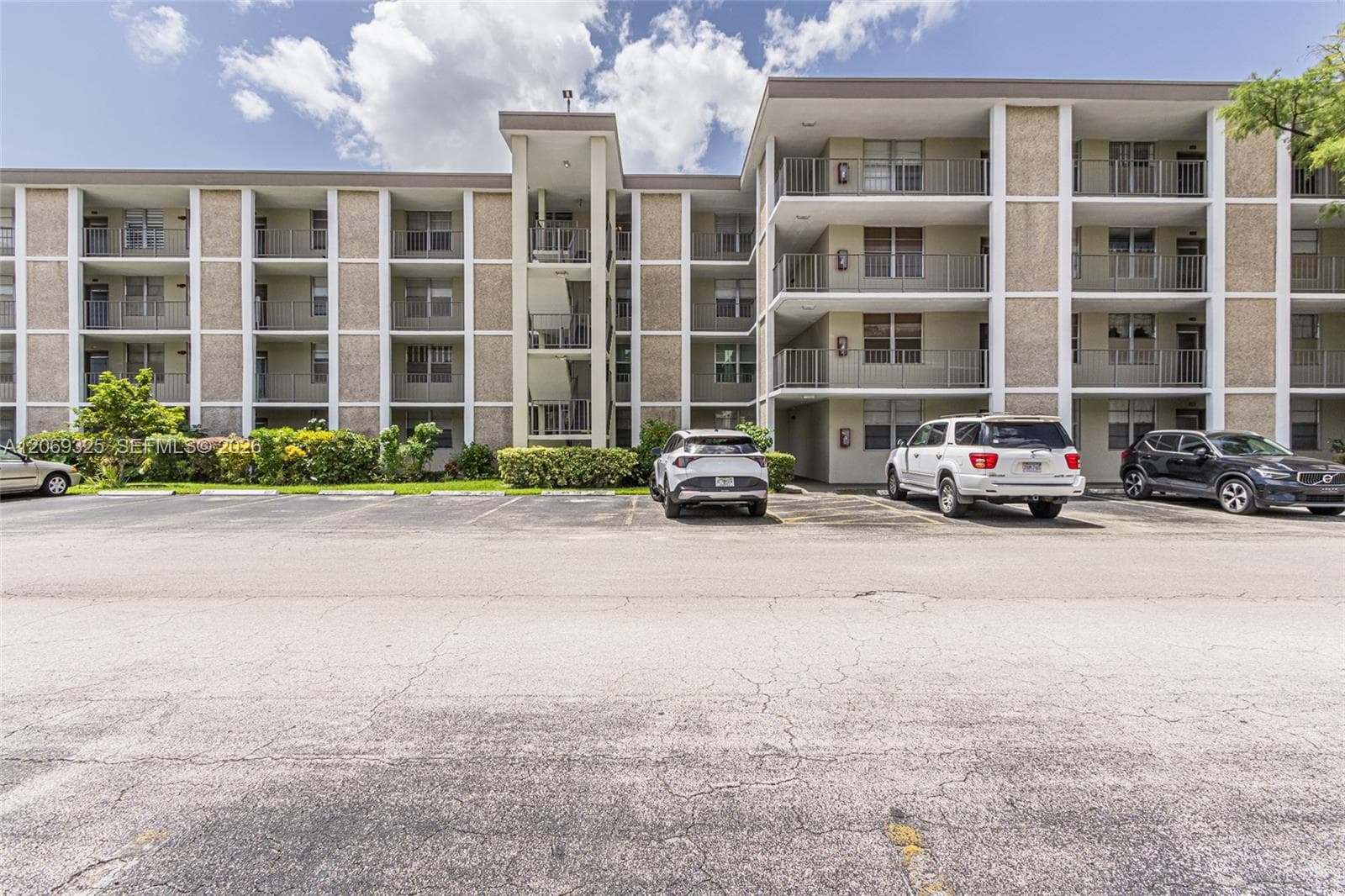 2998 NW 48th Ter # 432, Lauderdale Lakes, FL 33313 — zdjęcie 2