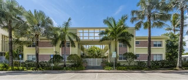 350 S Shore Dr # 15, Miami Beach, FL 33141
