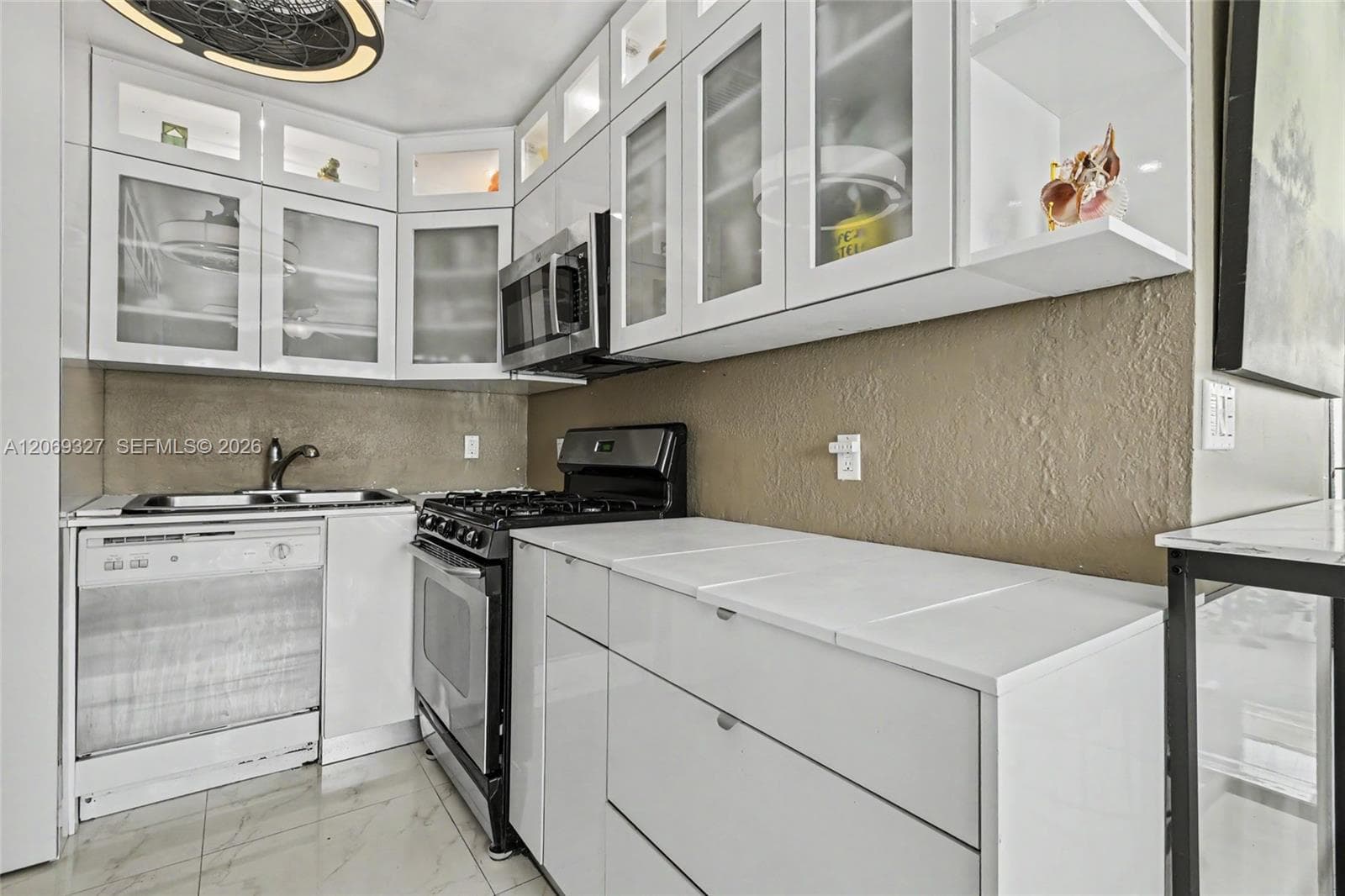 350 S Shore Dr # 15, Miami Beach, FL 33141 — zdjęcie 4