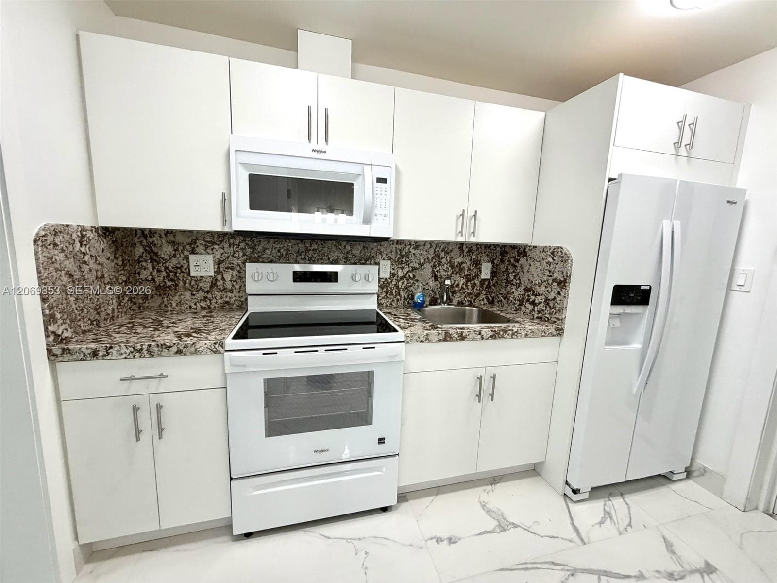 931 SW 82nd Ave # 3, Miami, FL 33144 — zdjęcie 2