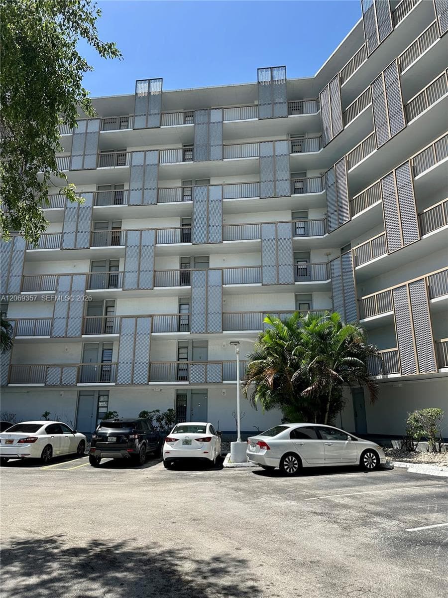 3401 N Country Club Dr # EI-216, Aventura, FL 33180 — zdjęcie 2