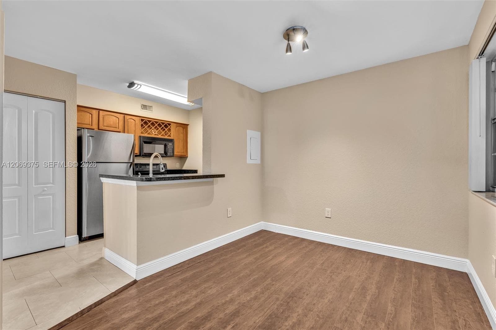 2850 N Oakland Forest Dr # 208, Oakland Park, FL 33309 — zdjęcie 4