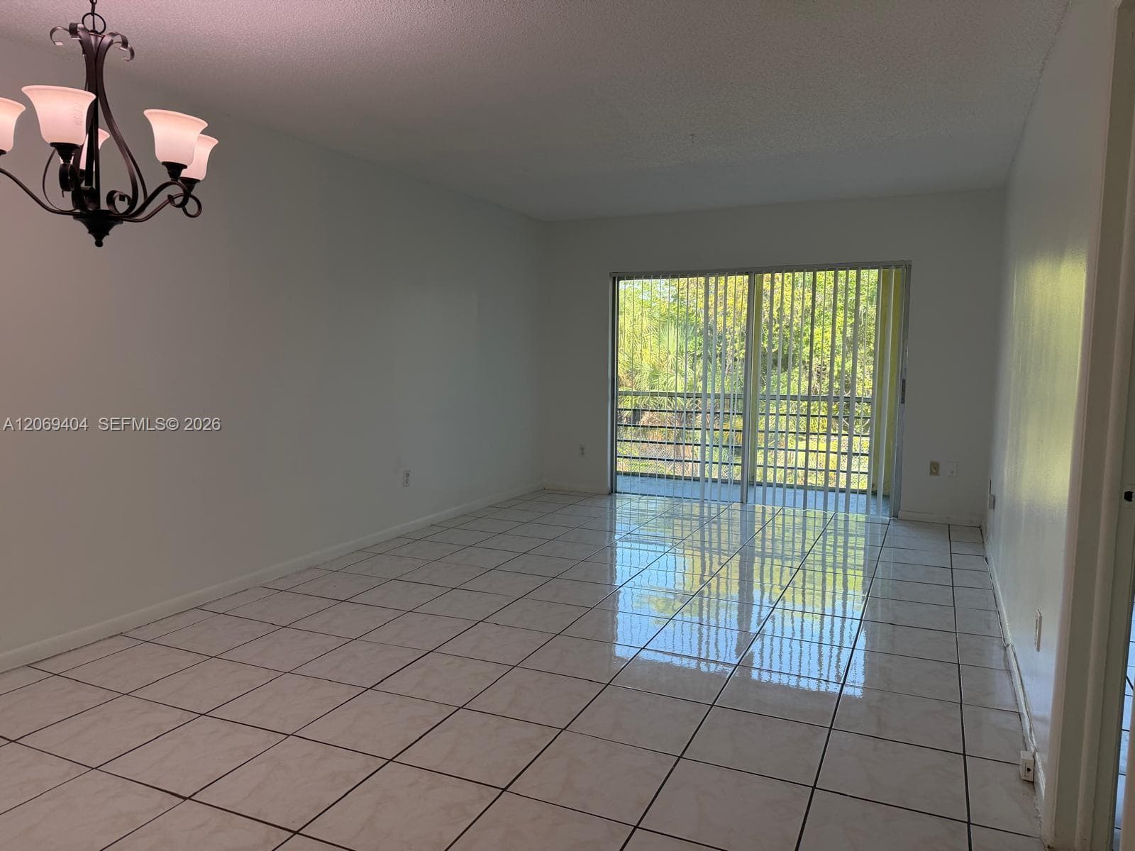 2800 NW 56th Ave # E206, Lauderhill, FL 33313 — zdjęcie 2
