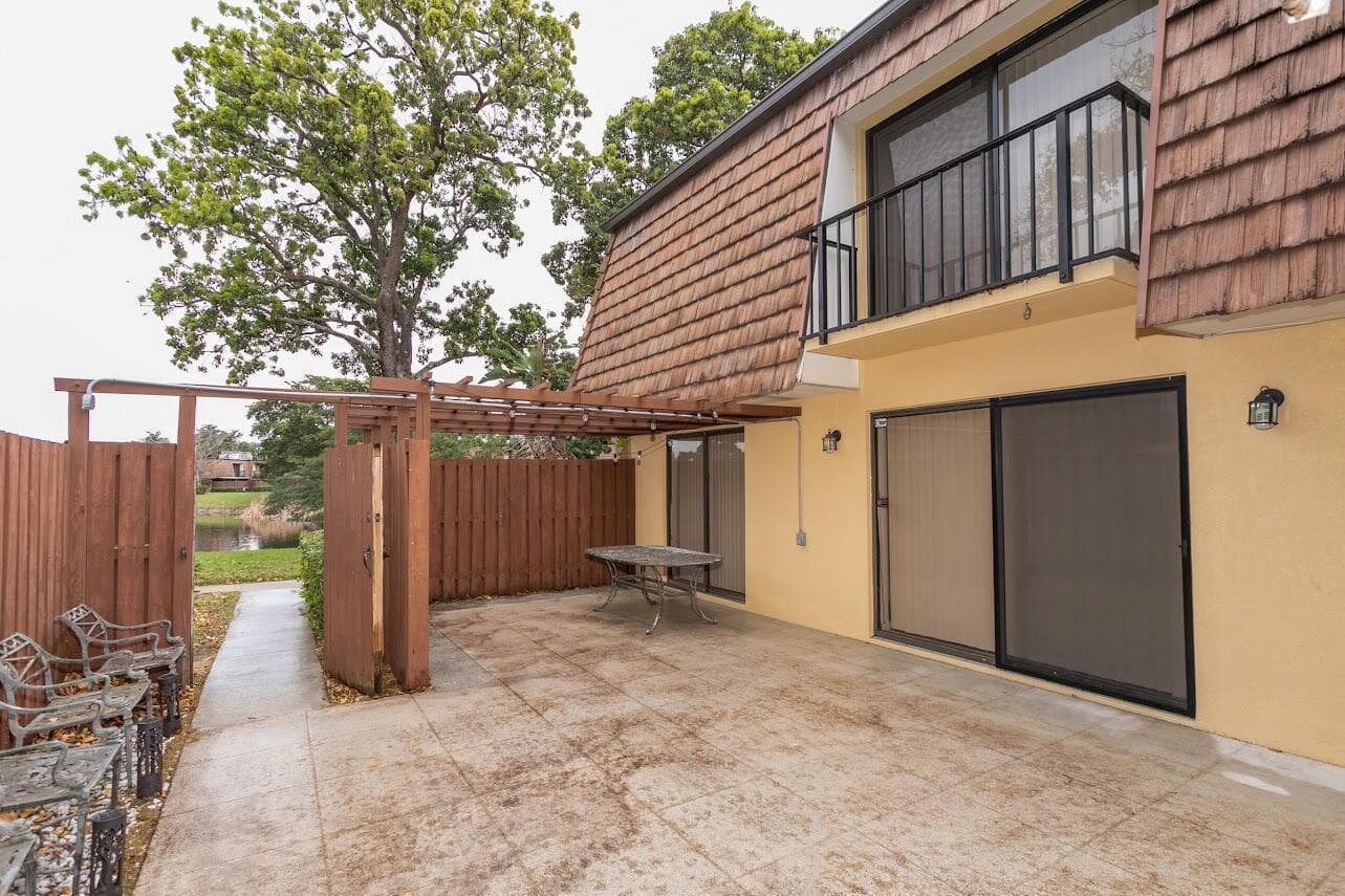 2815 28TH Lane, FL 33463 — zdjęcie 4