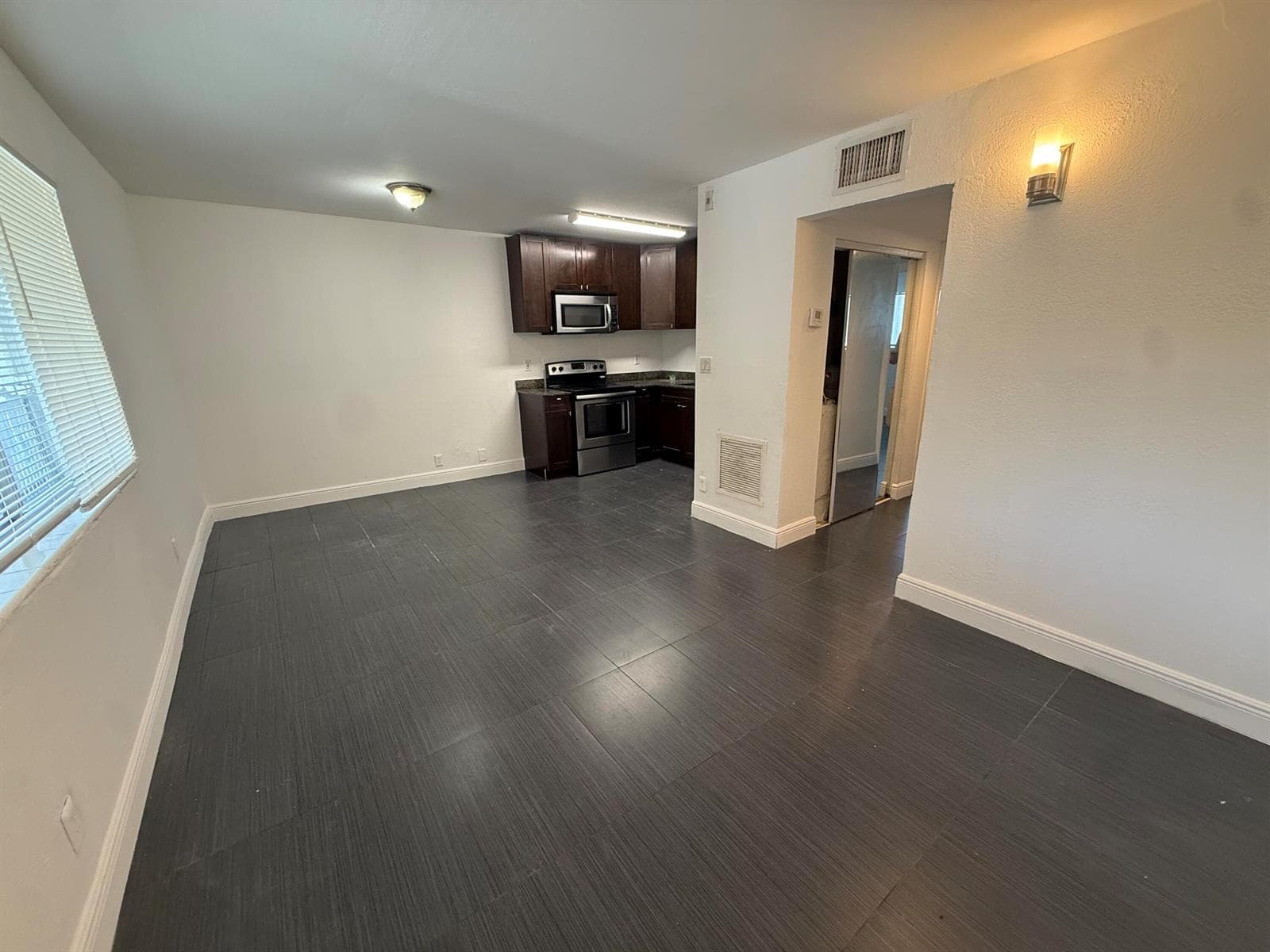 37 SW 14TH Street # 17, Dania Beach, FL 33004 — zdjęcie 2
