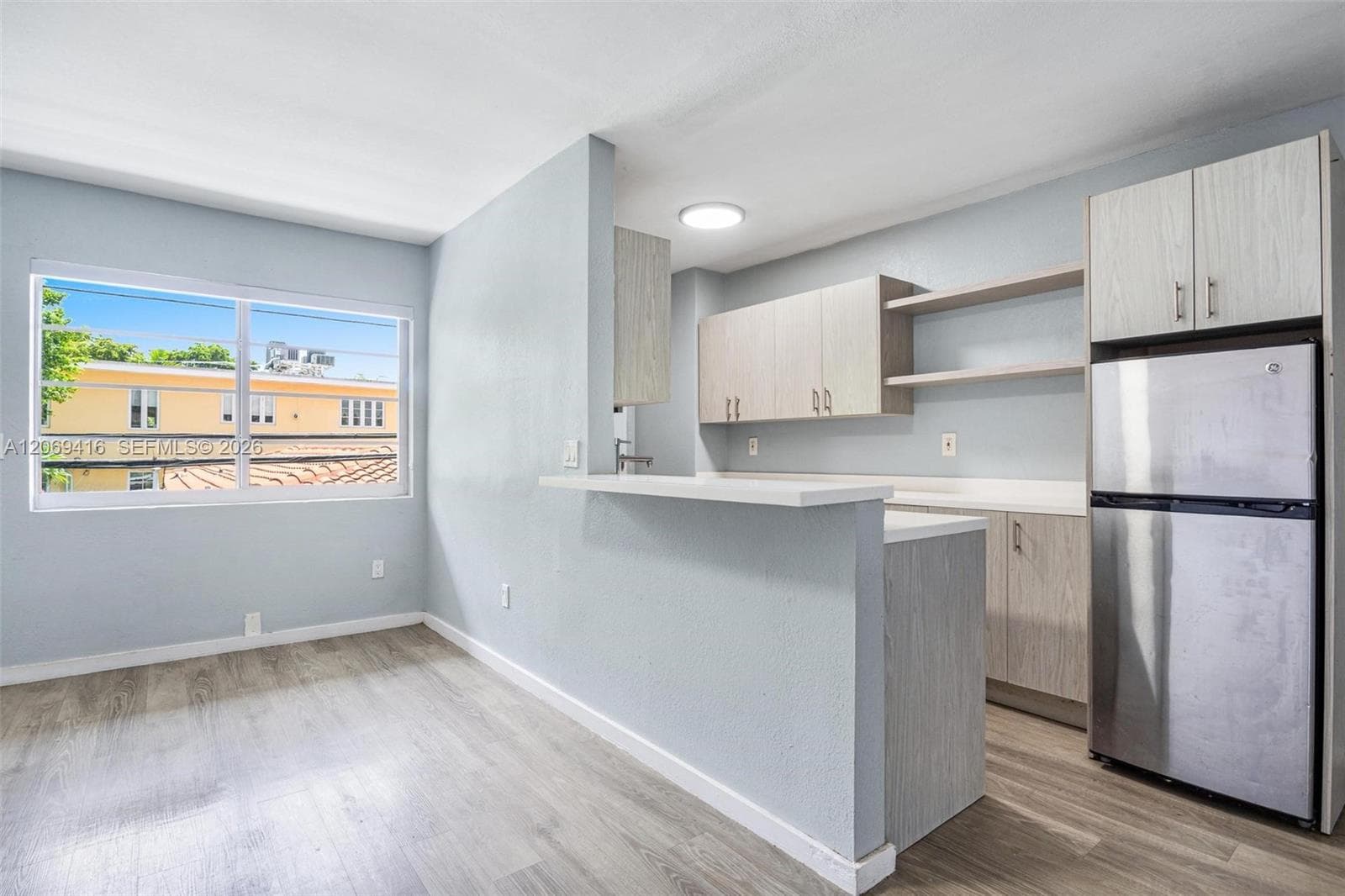 1135 8th St # 8, Miami Beach, FL 33139