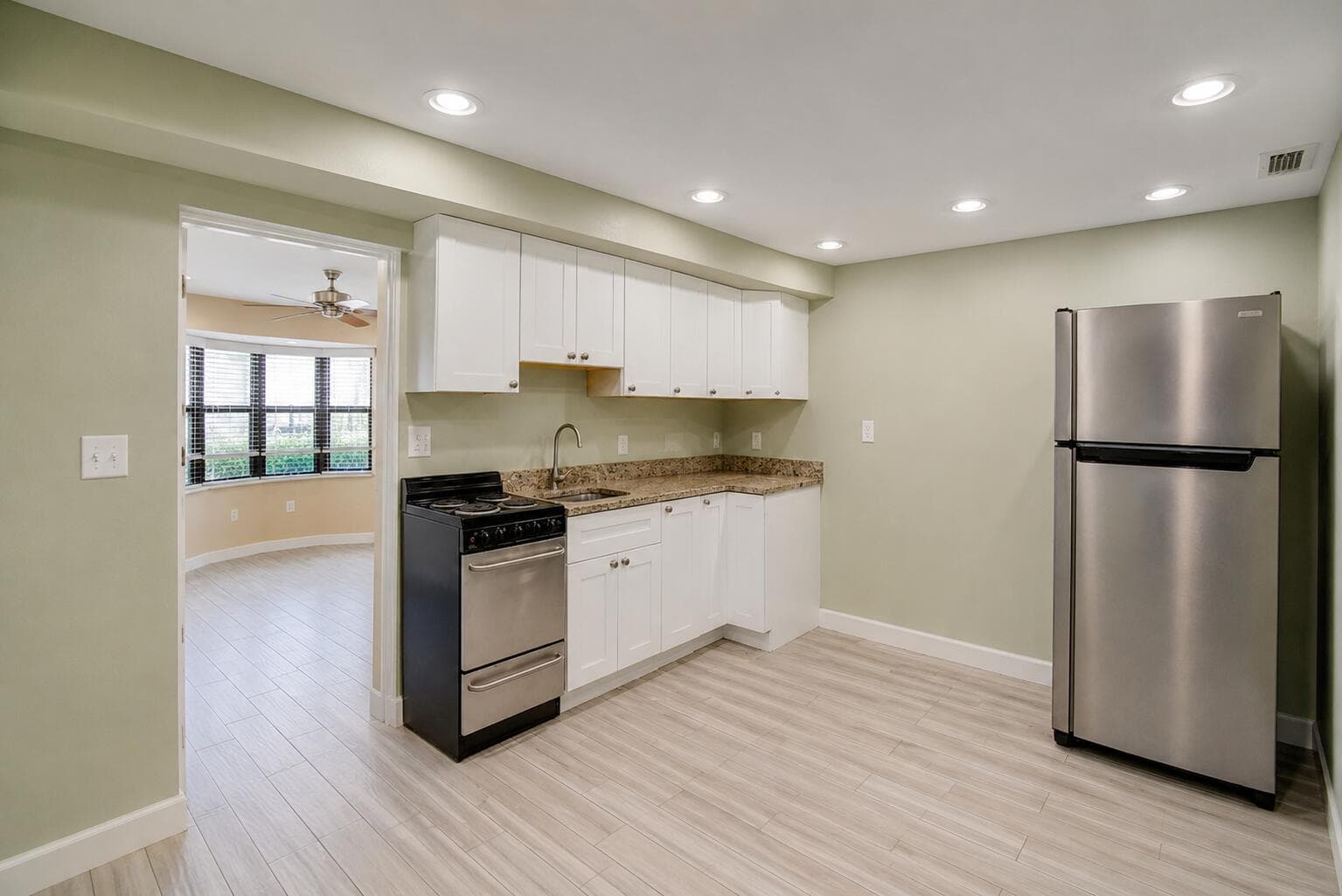 1316 DATE PALM Drive # Rear, Lantana, FL 33462 — zdjęcie 4