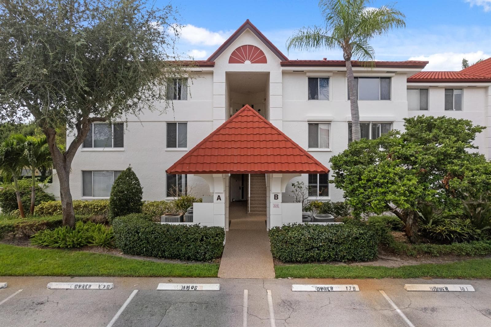 106 Half Moon Circle # B1, Hypoluxo, FL 33462 — zdjęcie 2