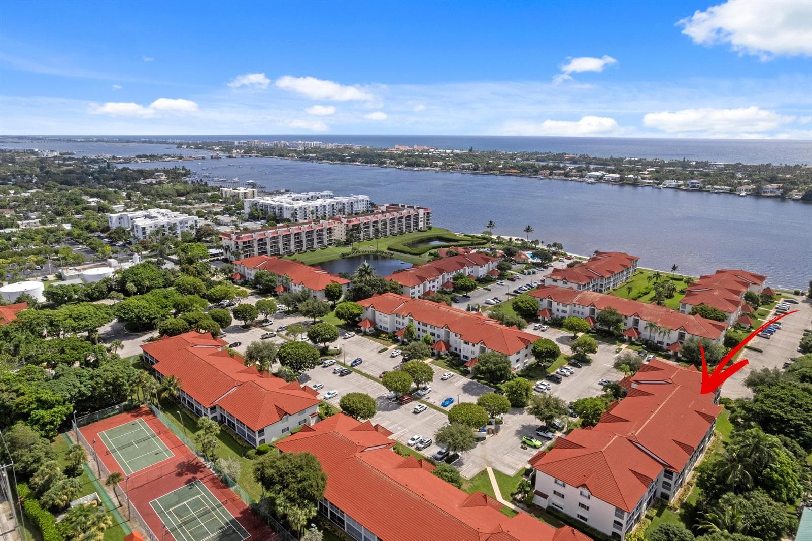 106 Half Moon Circle # B1, Hypoluxo, FL 33462