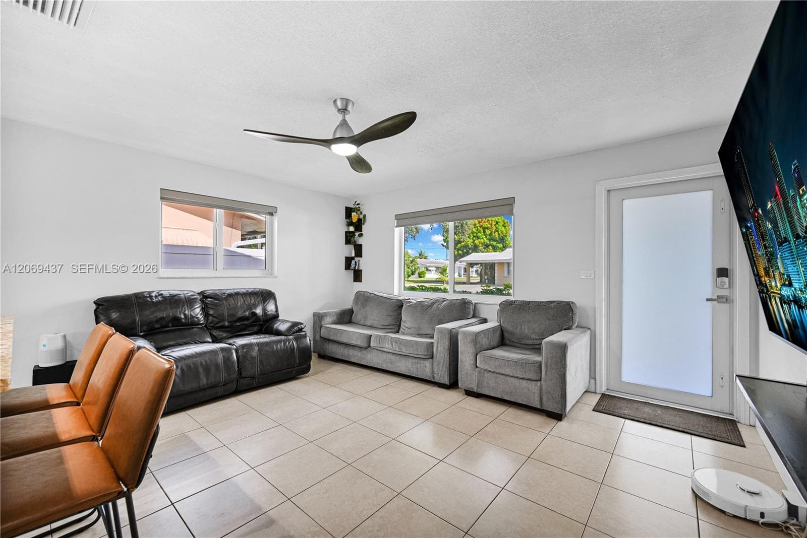 2710 NW 54th St, Tamarac, FL 33309 — zdjęcie 4