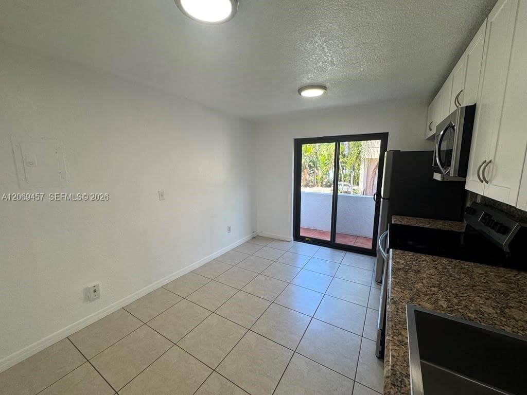 3011 SW 1st Ave # 10, Miami, FL 33129 — zdjęcie 4