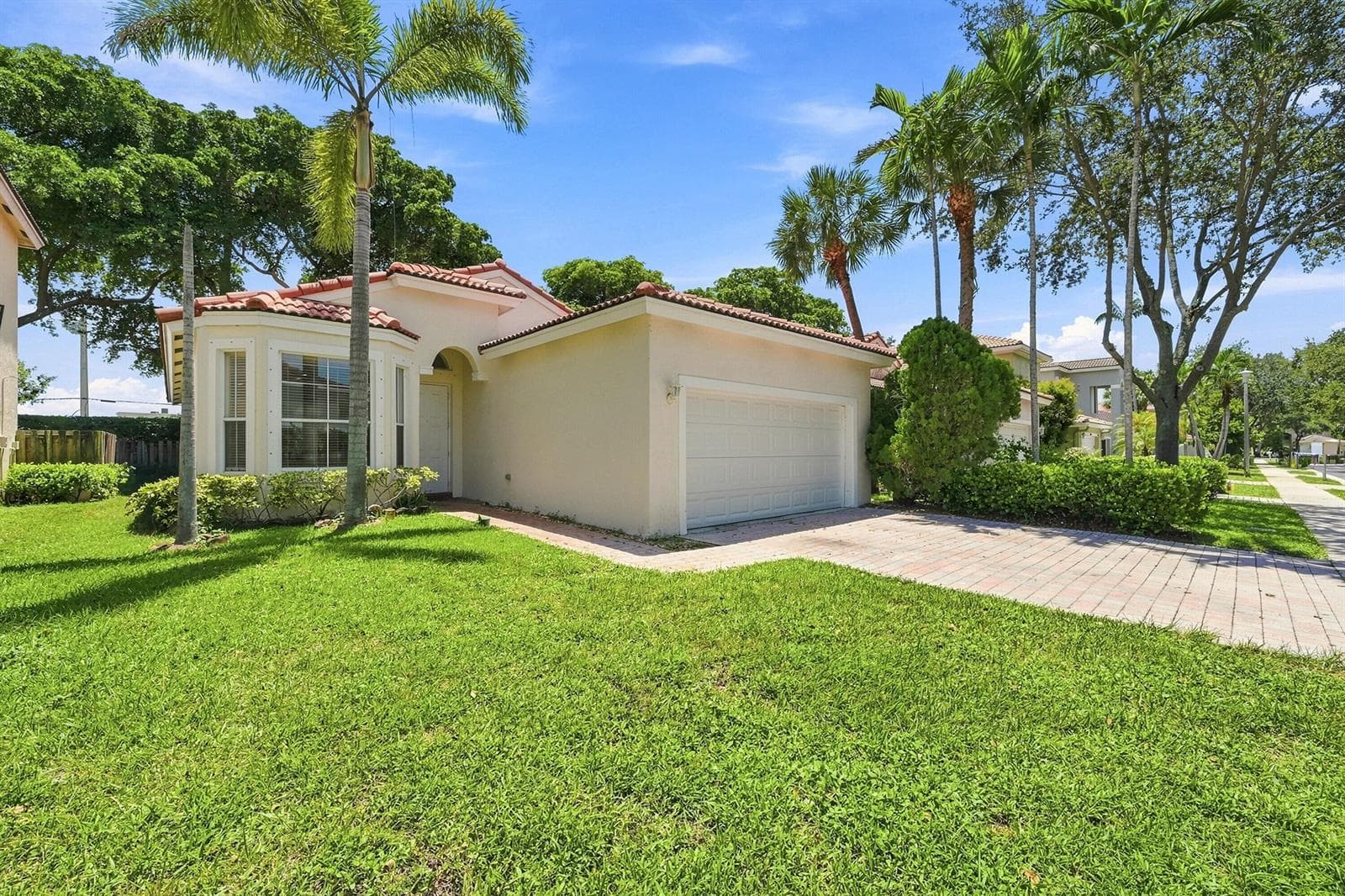 7778 NW 17th Place, Pembroke Pines, FL 33024 — zdjęcie 2