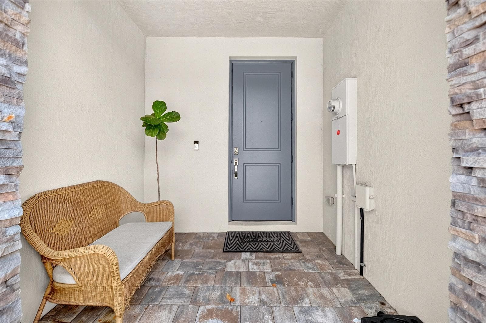 8714 VIA MAR ROSSO, Lake Worth, FL 33467 — zdjęcie 2