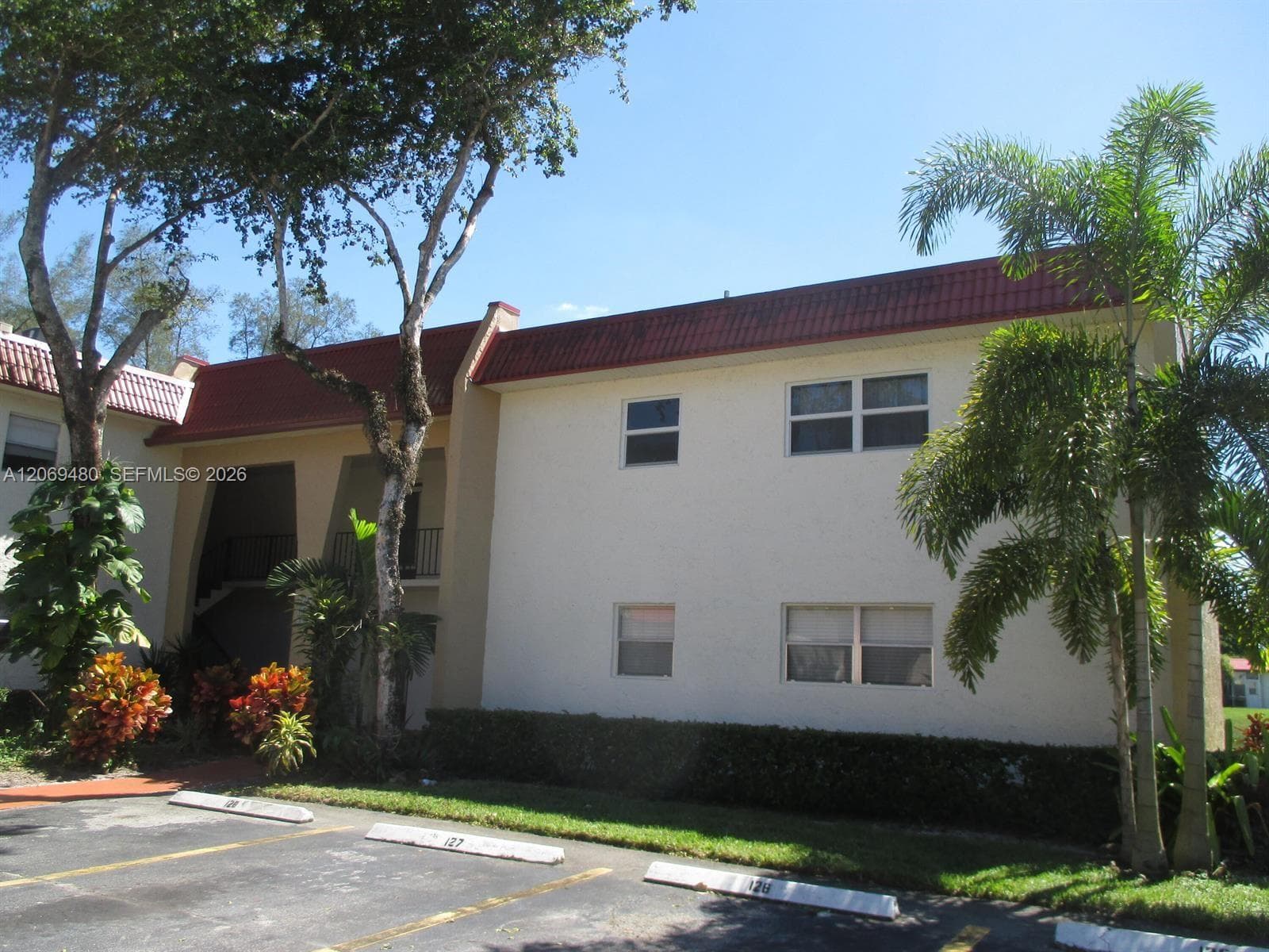 212 Lake Frances Dr # 212, West Palm Beach, FL 33411