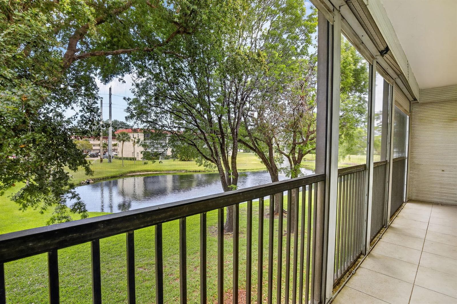 250 S Hollybrook Terrace # 208, Pembroke Pines, FL 33025