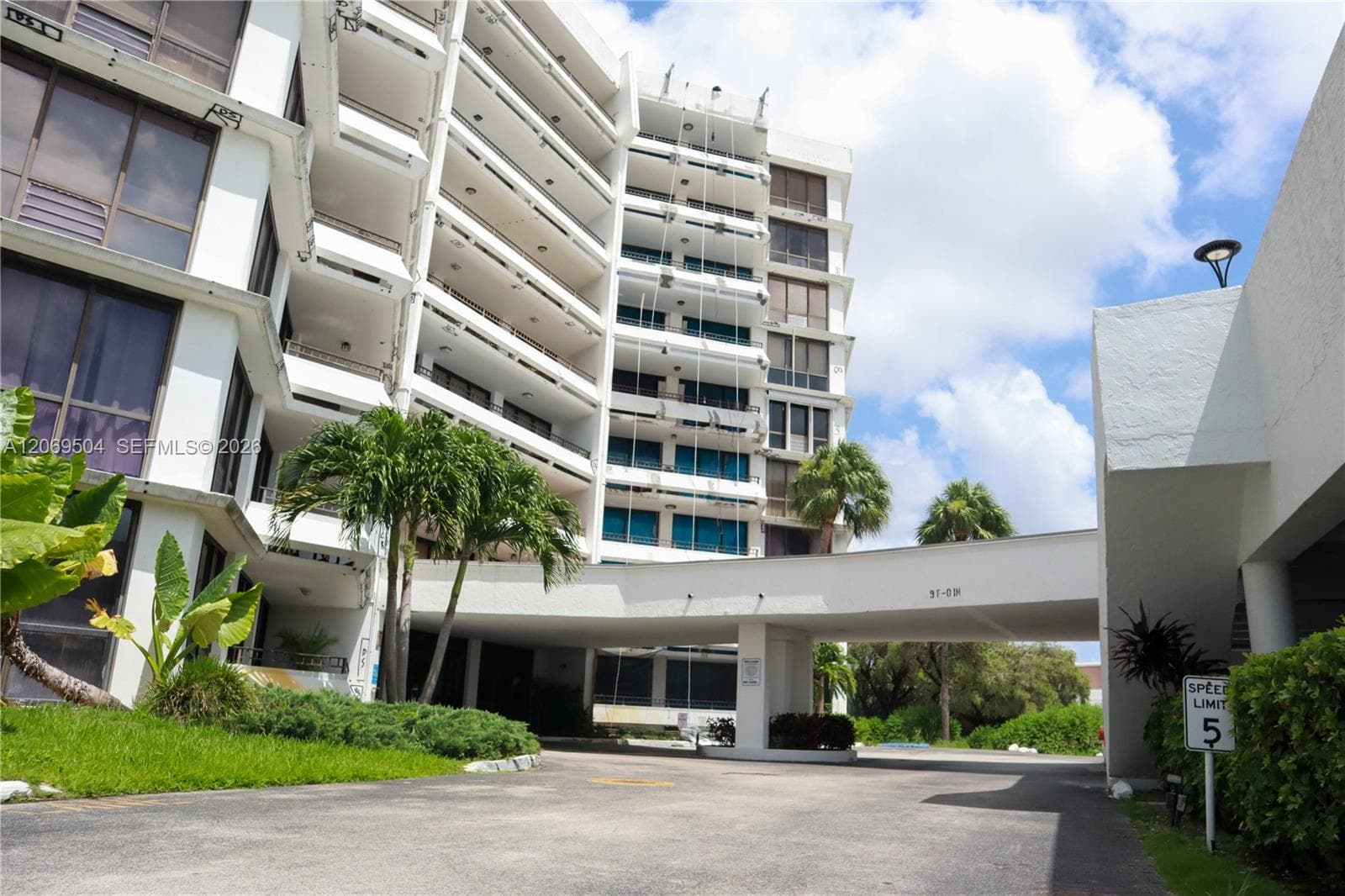 13951 Kendale Lakes Cir # 310A, Miami, FL 33183