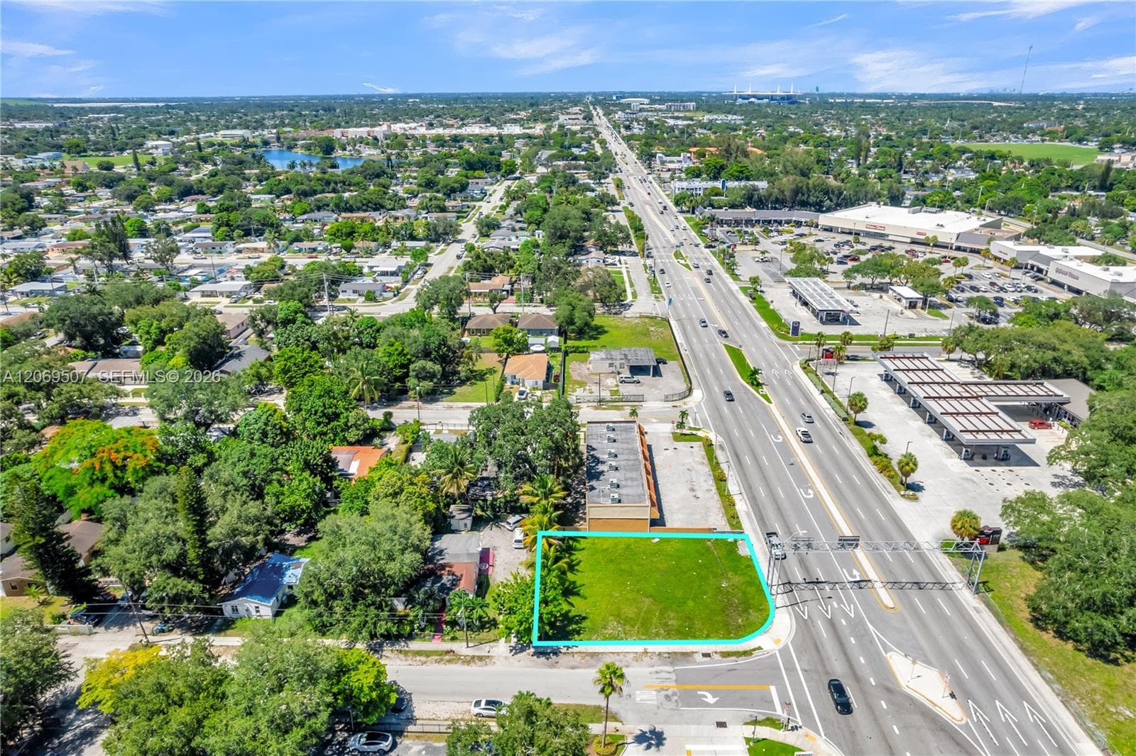 16910 NW 27th Ave, Miami Gardens, FL 33056 — zdjęcie 3