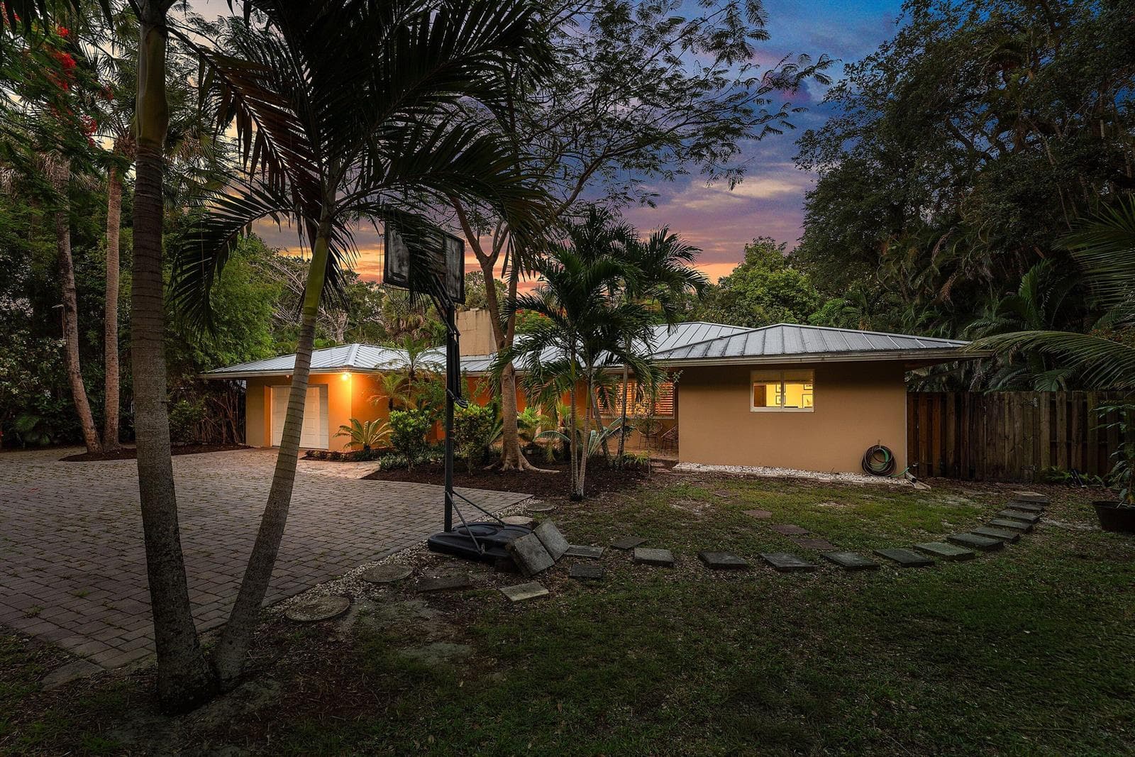 2130 SW 27TH Terrace, Fort Lauderdale, FL 33312 — zdjęcie 3