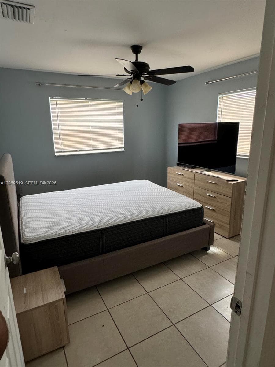 1281 W 35th St, Riviera Beach, FL 33404 — zdjęcie 5