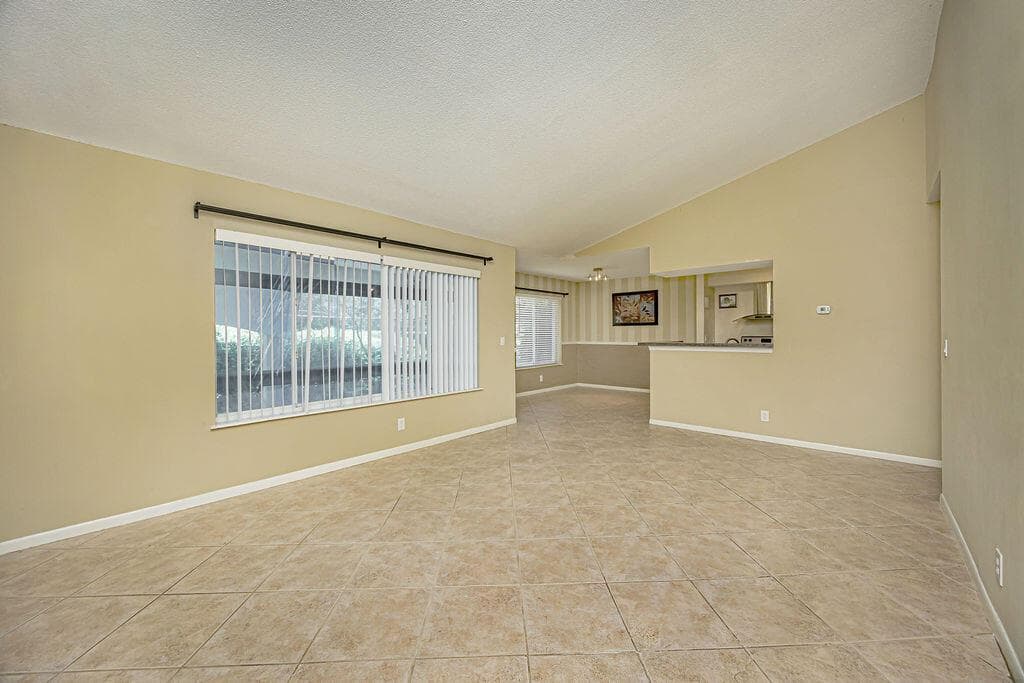 815 W BOYNTON BEACH Boulevard # 1-203, Boynton Beach, FL 33426 — zdjęcie 2