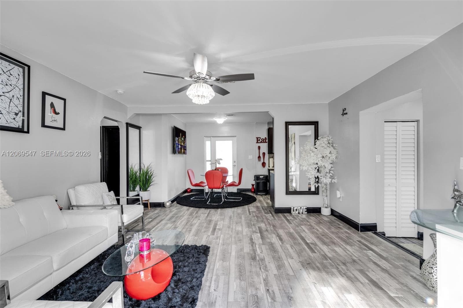 9402 NW 2nd Pl, Miami Shores, FL 33150 — zdjęcie 3