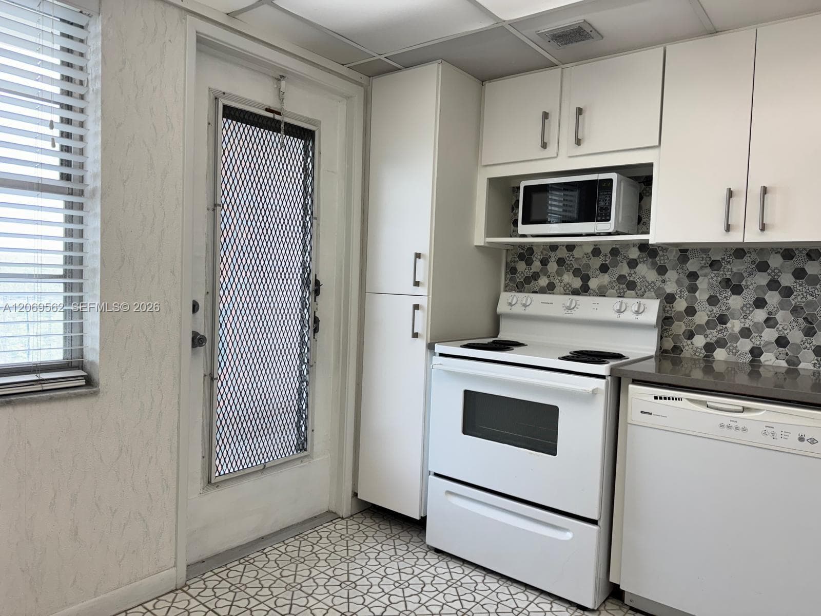 2950 N Palm Aire Dr # 605, Pompano Beach, FL 33069 — zdjęcie 2
