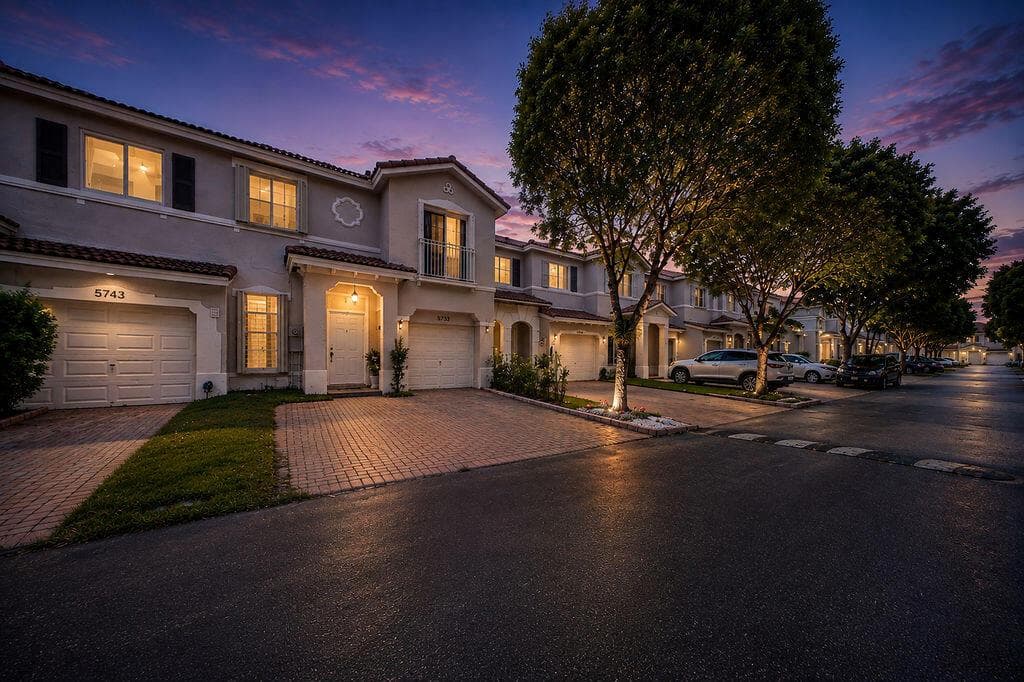 5733 NW 112th Place, Doral, FL 33178 — zdjęcie 2