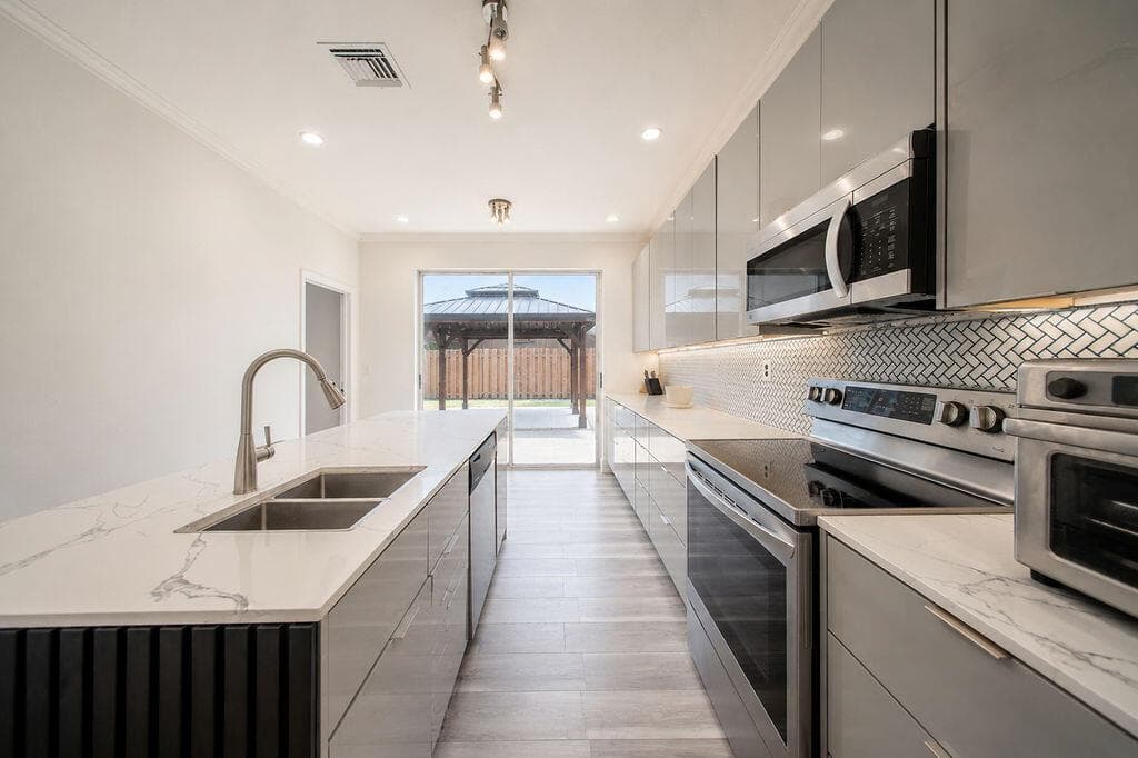 5733 NW 112th Place, Doral, FL 33178 — zdjęcie 5