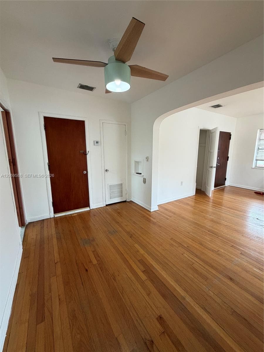 33 Madeira Ave # 3, Coral Gables, FL 33134 — zdjęcie 4