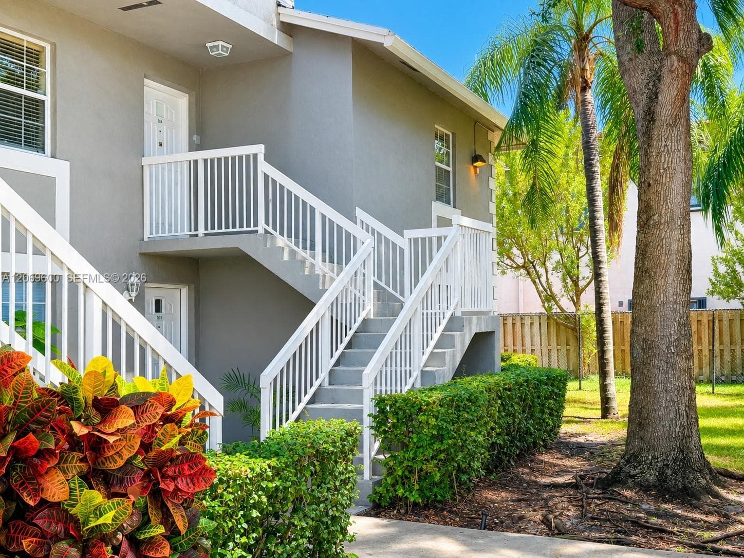 464 NE 210th Cir Ter # 201-10A, Miami, FL 33179 — zdjęcie 2