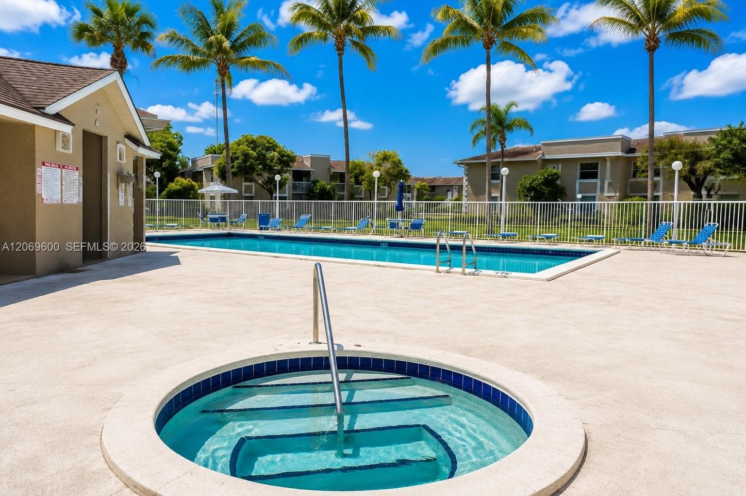 464 NE 210th Cir Ter # 201-10A, Miami, FL 33179 — zdjęcie 3