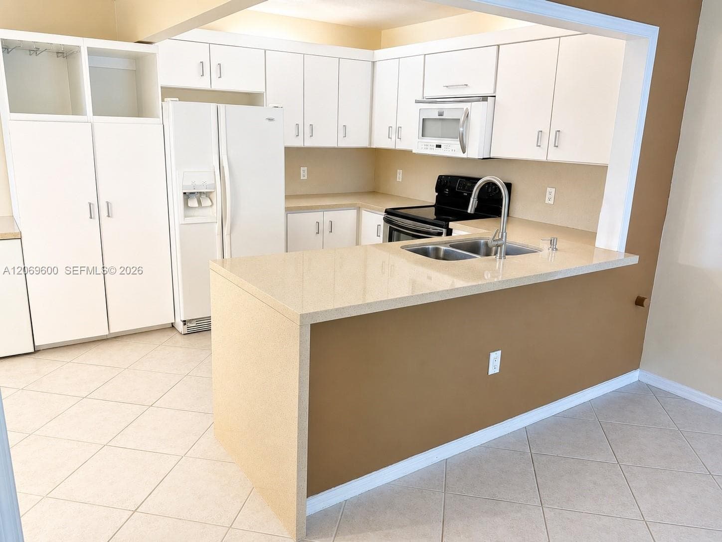 464 NE 210th Cir Ter # 201-10A, Miami, FL 33179 — zdjęcie 5