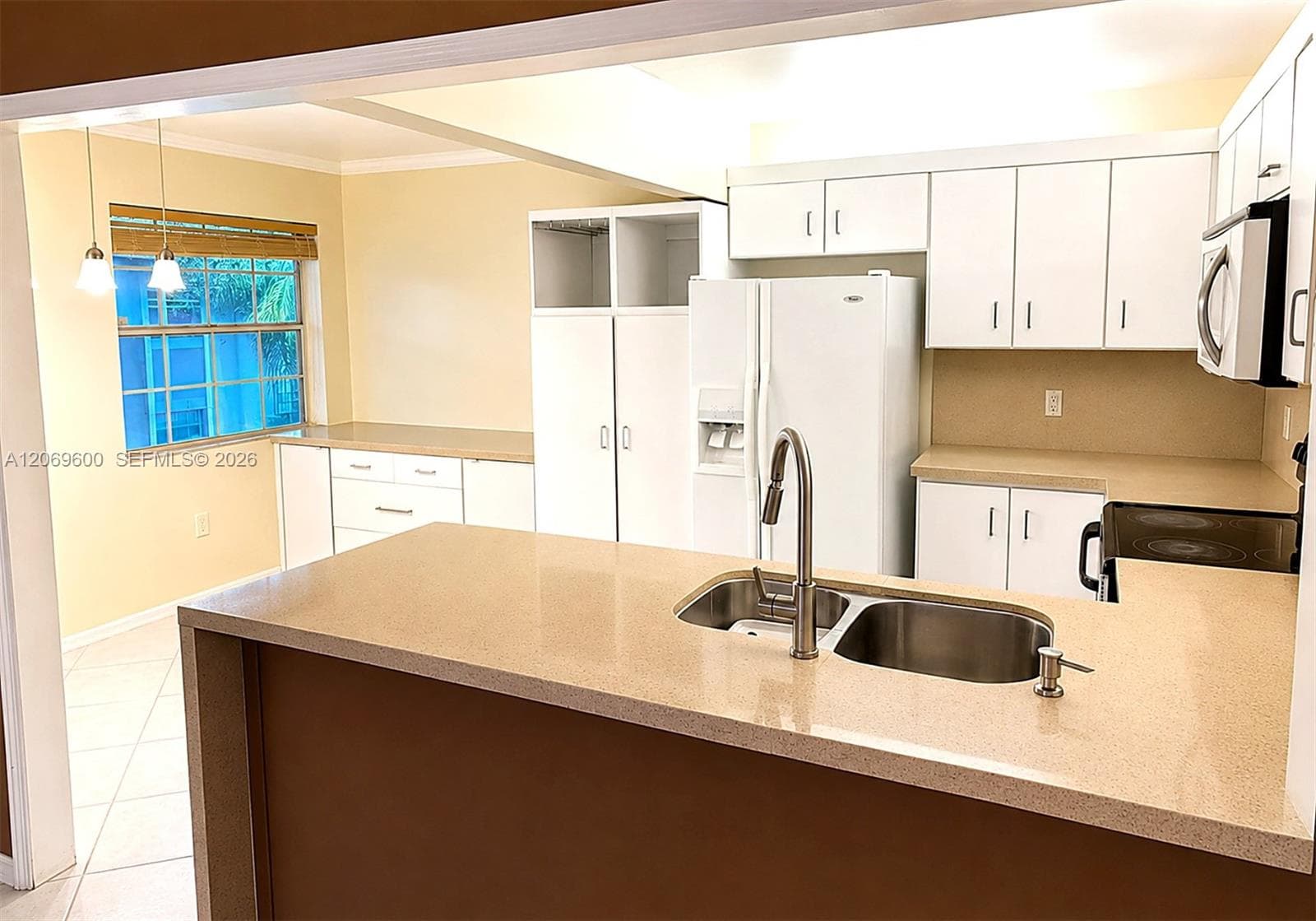 464 NE 210th Cir Ter # 201-10A, Miami, FL 33179 — zdjęcie 4