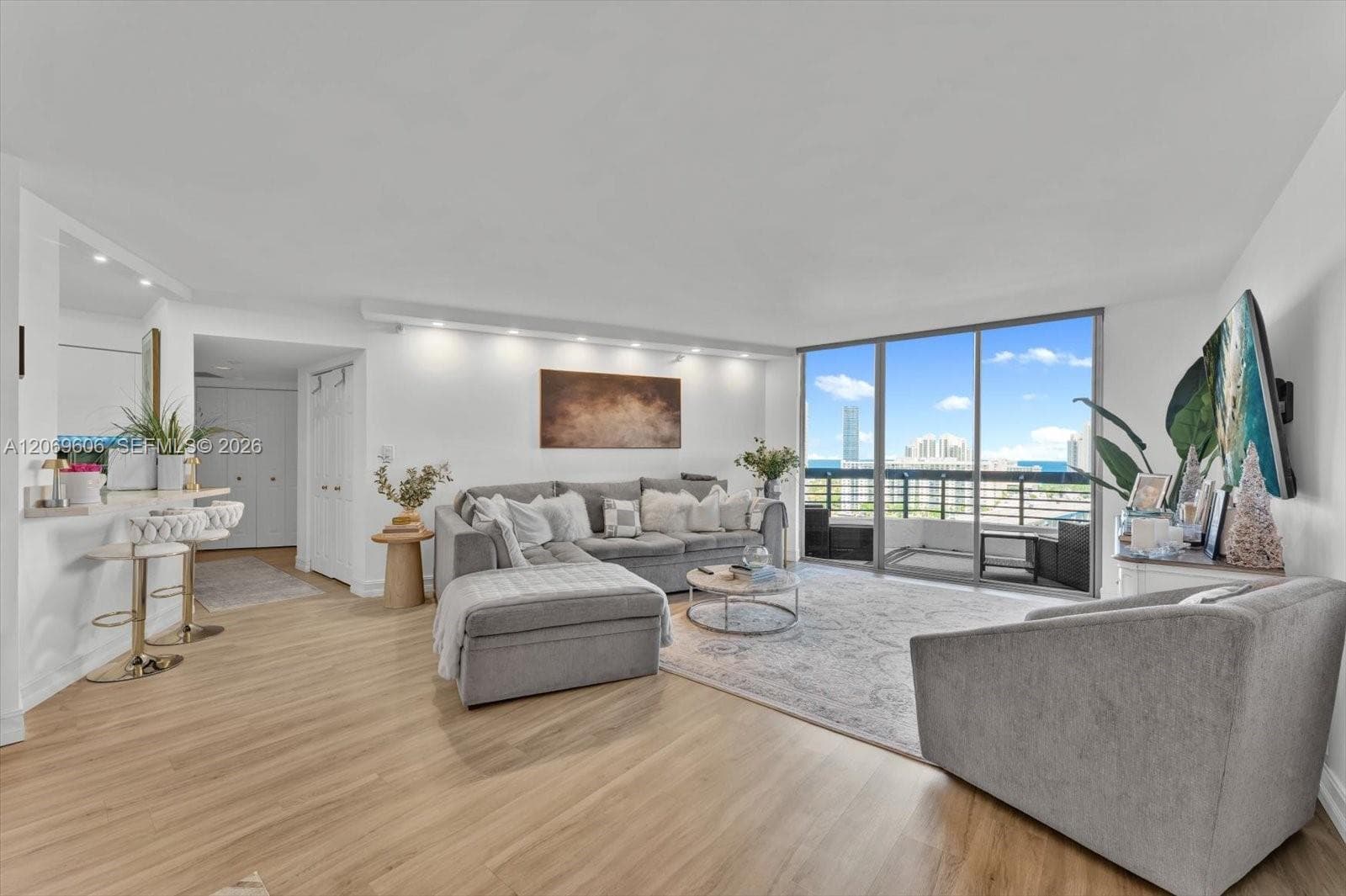 3500 Mystic Pointe Dr # 2107, Aventura, FL 33180 — zdjęcie 2